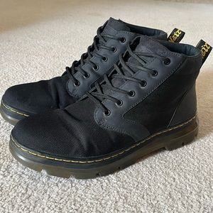 Dr. Martens Style Bonny. Men’s size 9, Black.